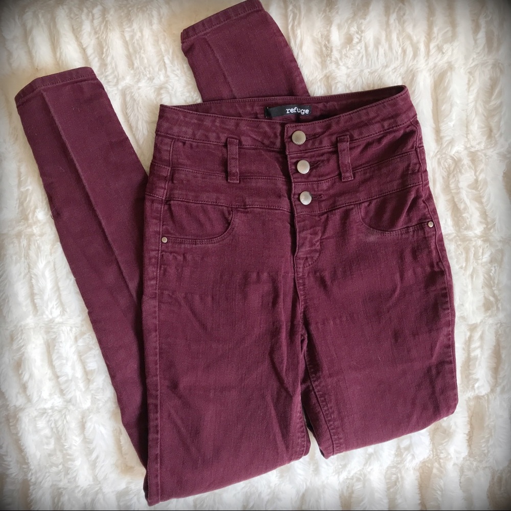 High Wasted Burgundy Super Skinny Stretch Jeans!